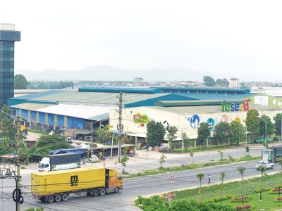 Nhiều chủ Kl99ok phiên bản mới khu công nghiệp ghi nhận Kl99 nổ hũ tăng trưởng tích cực trong năm 2022. Ảnh: Dũng Minh 