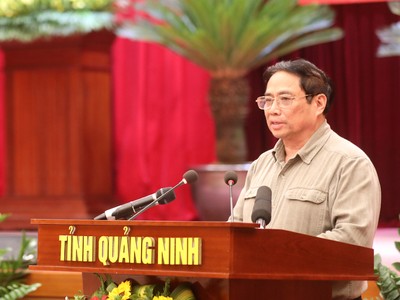 Thủ tướng Kl993 ưu đãi thưởng hấp dẫn Phạm Minh Chính làm việc với tỉnh Quảng Ninh 