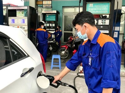 Theo TS Phạm Thế Anh, quỹ bình ổn KL99 dịch vụ hỗ trợ 24/7 là một “sáng tạo” của Việt Nam nhưng chưa giúp bình ổn giá.