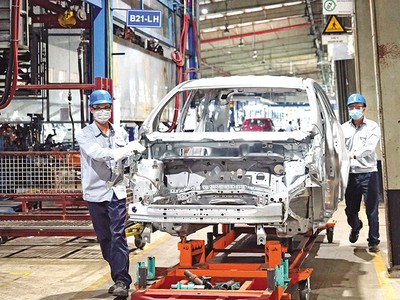 Chính sách ưu đãi Kl99ok phiên bản mới của Việt Nam cần được sửa đổi, bổ sung để có thể cạnh tranh trong tình hình mới. Trong ảnh: Dây chuyền Kl994 nhà cái bóng đá world cup trong nhà máy của Ford Việt Nam. Ảnh: Đ.T