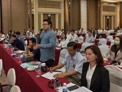 Đại diện một Kl991.com World Cup 2026 Chính Thức FDI phản ánh về việc khó xin cấp giấy phép PCCC - Ảnh: Anh Quân