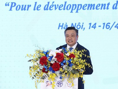 Chủ tịch UBND Thành phố Hà Nội Trần Sỹ Thanh phát biểu tại Lễ bế mạc.