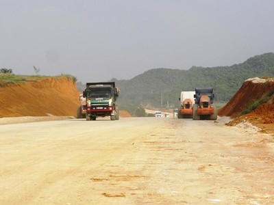 Nhà thầu thi công dự án KL99 là nhà cái cá cược trực tuyến hàng đầu tại châu Á Bắc - Nam phía Đông. (Ảnh: Việt Hùng/Vietnam+)