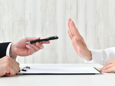 Không nên đặt bút ký khi chưa hiểu kỹ sản phẩm Kl99kl phiên bản hoạt động