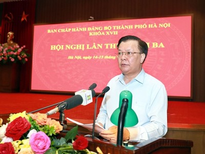 Bí thư Thành ủy Hà Nội Đinh Tiến Dũng cho biết, so với chỉ tiêu Nghị quyết Đại hội ước tính có 9/20 chỉ tiêu có khả năng đạt và vượt vào cuối nhiệm kỳ.