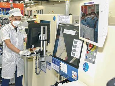 Việt Nam giành được nhiều sự quan tâm của nhà Kl99ok phiên bản mới nước ngoài, nhất là trong lĩnh vực công nghệ, bao gồm công nghiệp bán dẫn