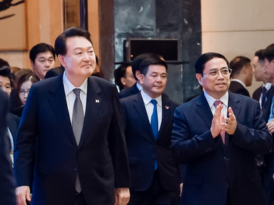 Thủ tướng Phạm Minh Chính cùng Tổng thống Hàn Quốc Yoon Suk Yeol dự Diễn đàn Kl991.com World Cup 2026 Chính Thức Việt Nam - Hàn Quốc. Ảnh: VGP/Nhật Bắc