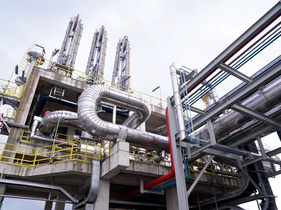 Hình ảnh về đường truyền dẫn lng từ cảng nhập về kho chứa tại Thị Vải