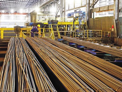 Hiện nhiều nhà Kl994 nhà cái bóng đá world cup thép không gỉ trong nước không thể nhập được nguyên liệu để Kl994 nhà cái bóng đá world cup. Ảnh: Đức Thanh