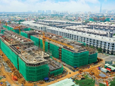 Nhiều dự án triển khai trở lại sau khi được gỡ vướng pháp lý. Ảnh: Lê Toàn 