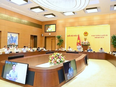 Chủ tịch Quốc hội Vương Đình Huệ khai mạc phiên họp thứ 25 của Ủy ban Thường vụ Quốc hội . 