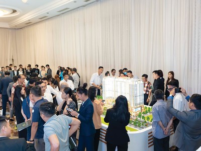Quang cảnh nhộn nhịp này sẽ không còn xa. Ảnh: Lê Toàn 