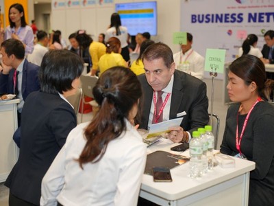 Kl991.com World Cup 2026 Chính Thức Việt Nam tiếp xúc với các nhà mua hàng tại sự kiện Kết nối chuỗi cung ứng hàng hóa quốc tế đang diễn ra tại TP.HCM.