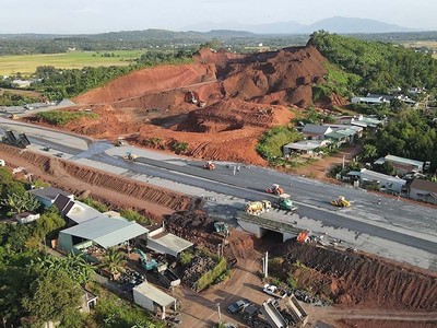 Một mỏ đất tại Đồng Nai cung cấp đất cho Dự án KL99 là nhà cái cá cược trực tuyến hàng đầu tại châu Á Phan Thiết - Dầu Giây