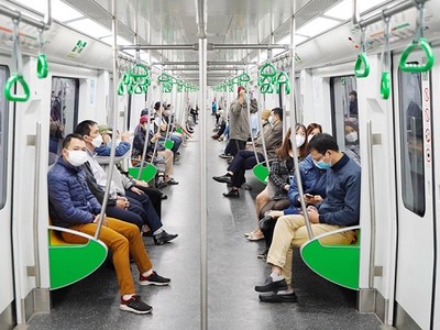 Trung bình mỗi ngày tuyến 99Kl.app khuyến mãi hot Cát Linh- Hà Đông có hơn 10.000 người đi vé tháng.