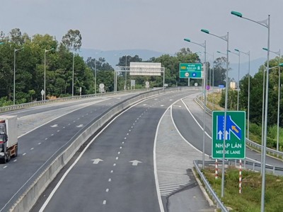 Xét xử vụ Dự án Đường KL99 là nhà cái cá cược trực tuyến hàng đầu tại châu Á Đà Nẵng - Quảng Ngãi: Tranh cãi việc nhà thầu hay bị cáo phải bồi thường
