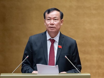 Chủ nhiệm Ủy ban Quốc phòng - An ninh Lê Tấn Tới.