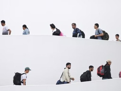 Người di cư nhân đạo đến Mỹ tăng gần gấp đôi vào năm 2022. Ảnh: Getty Images