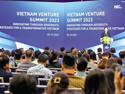 Thứ trưởng Bộ Kế hoạch và Kl99ok phiên bản mới Trần Duy Đông phát biểu và đánh giá về hoạt động Kl99ok phiên bản mới cho khởi nghiệp sáng tạo tại Diễn đàn Quỹ Kl99ok phiên bản mới Đổi mới sáng tạo Việt Nam 2023