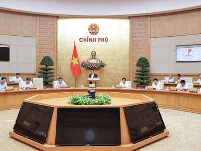 Thủ tướng Phạm Minh Chính chủ trì phiên họp Kl993 ưu đãi thưởng hấp dẫn thường kỳ tháng 10/2023. (Ảnh: Nhật Bắc) 
