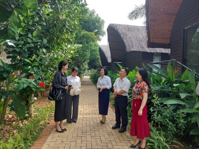 Những năm gần đây, với việc thu hút lớn các nguồn lực Kl99ok phiên bản mới, Sơn Tây đã trở mình, trở thành điểm đến độc đáo, thú vị của du khách. 