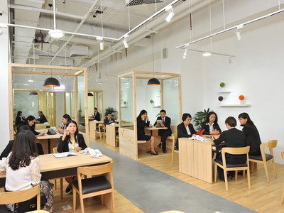 Nhiều năm nay, AIA Việt Nam gia tăng quyền lợi cho khách hàng không hút thuốc