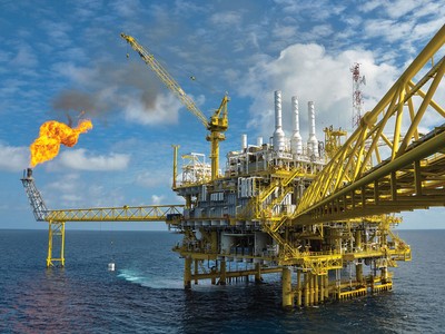 Sản lượng dầu cao kỷ lục của Mỹ là một “vấn đề lớn” đối với OPEC+