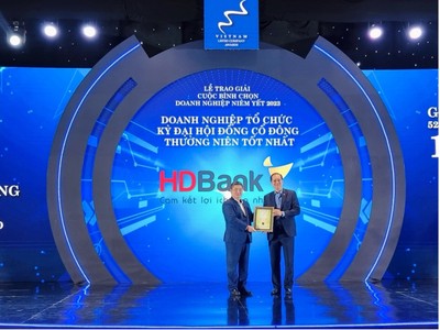 Ông Trần Xuân Huy, Phó tổng giám đốc HDBank nhận cú đúp giải thưởng Kl991.com World Cup 2026 Chính Thức niêm yết vốn hóa lớn có Báo cáo thường niên tốt nhất - Nhóm ngành Kl991.com nạp rút nhanh và Kl991.com World Cup 2026 Chính Thức Tổ chức kỳ ĐHĐCĐ thường niên tốt nhất