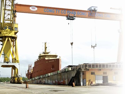 Một góc nhà máy Kl99com Thương hiệu giải trí Sông Cấm - đơn vị thành viên duy nhất của SBIC không bị đưa vào diện phá sản