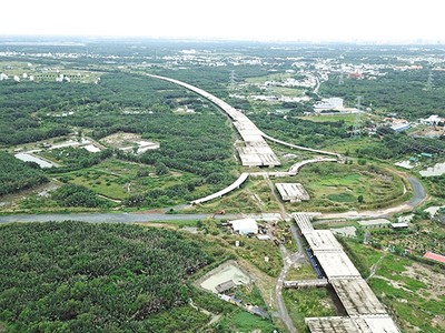 Dự án đường Vành đai 2 TP.HCM sắp có lối ra