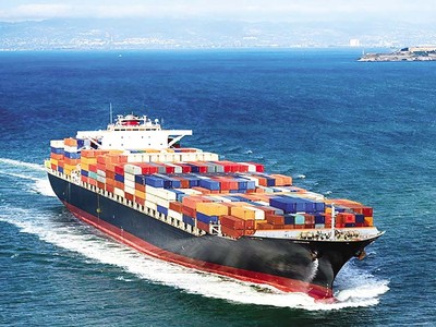 Giá cước vận tải biển tăng cao, khiến các công ty xuất khẩu ngày càng khó khăn