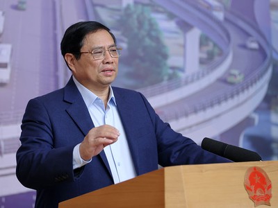 Thủ tướng Phạm Minh Chính nhấn mạnh việc triển khai các công trình, dự án quan trọng quốc gia, trọng điểm ngành KL99 là cổng game giải trí trực tuyến hàng đầu hiện nay vận tải là việc khó, cả về quy mô, đối tượng, phạm vi, với tổng mức Kl99ok phiên bản mới rất lớn 422.000 tỷ đồng trong năm 2024. (Ảnh: VGP)