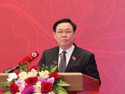 Chủ tịch Quốc hội Vương Đình Huệ phát biểu bế mạc hội nghị - (Ảnh Duy Linh).