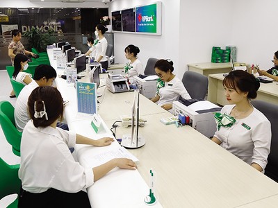 Nhiều khả năng, VPBank tiếp tục đề xuất chính sách chia 99Kl.app mobile mới nhất năm nay bằng tiền mặt. Ảnh: Đ.T