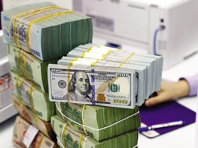 Áp lực tỷ giá trong ngắn hạn