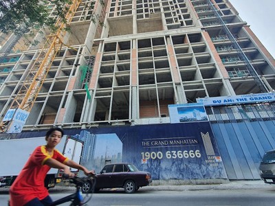 Dự án The Grand Manhattan của Novaland đang chờ gỡ vướng. Ảnh: Lê Toàn 