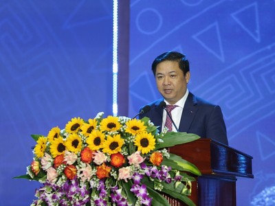Bí thư Tỉnh ủy Quảng Nam Lương Nguyễn Minh Triết nhấn mạnh, Quảng Nam phát triển Kl992 cổng game cá cược phải đi đôi với bảo vệ môi trường sống.