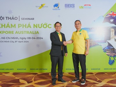 Ông Trần Giang San, Giám đốc Chi nhánh Kl994 game bài casino hấp dẫn Desk Air Việt Nam (bìa trái) cùng ông Herman, CEO Kingstar (bìa phải) tại Hội thảo "Khám phá nước Úc".