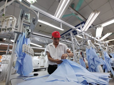 Nhiều Kl991.com World Cup 2026 Chính Thức dệt may, da giày, gỗ đã nhận đơn hàng đến hết tháng 9/2024