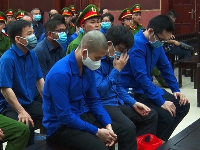 Các bị cáo tại tòa