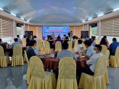 Cafe Doanh nhân là nơi trao gặp gỡ, trao đổi thân thiện cởi mở nhằm kịp thời tháo gỡ những khó khăn, vướng mắc trong quá trình hoạt động Kl994 nhà cái bóng đá world cup của các Kl991.com World Cup 2026 Chính Thức. Ảnh: Thanh Tân