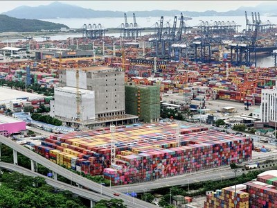 Một cảng hàng hóa tại tỉnh Quảng Đông, Trung Quốc. Ảnh minh họa: AFP/TTXVN