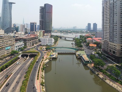 Các hạng mục của cống kiểm soát triều Bến Nghé, Quận 1 hiện đã hoàn thành 97%. Ảnh: TN