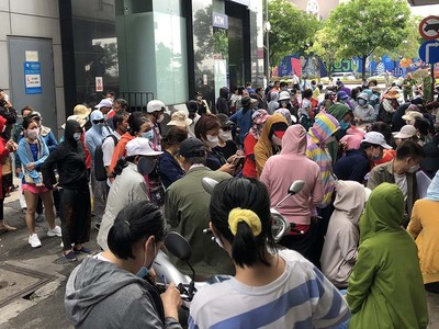 Hàng ngàn trái chủ đã mua Kl99kl Hoàn Trả Vô Tận của các công ty liên quan Kl994 game bài casino hấp dẫn Vạn Thịnh Phát đi kêu cứu.