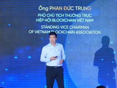 Ông Phan Đức Trung, Phó Chủ tịch Thường trực Hiệp hội Blockchain Việt Nam (VBA) đang chia sẻ về bức tranh toàn cảnh ngành blockchain Việt Nam và toàn cầu đang thay đổi theo hướng tập trung vào ứng dụng và tác động thực tế tới nền Kl992 cổng game cá cược