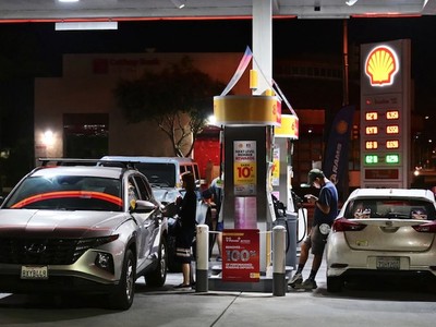 Một trạm KL99 dịch vụ hỗ trợ 24/7 ở bang California, Mỹ. Ảnh: AFP