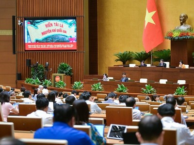 Quốc hội xem video clip về Quy hoạch Thủ đô.
