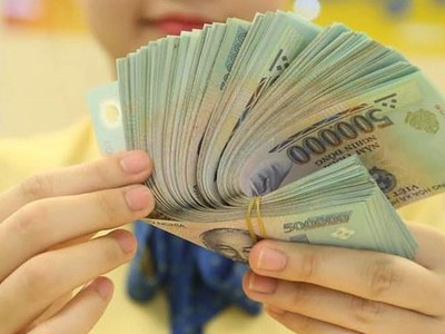 Quốc hội đã đồng ý với đề xuất của Kl993 ưu đãi thưởng hấp dẫn tăng lương cơ sở 30% từ 1,8 lên 2,34 triệu đồng một tháng từ ngày 1/7. 