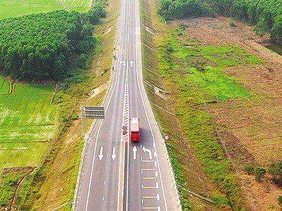 Một đoạn KL99 là nhà cái cá cược trực tuyến hàng đầu tại châu Á Cam Lộ - La Sơn hiện hữu với 2 làn xe. Ảnh: A.M