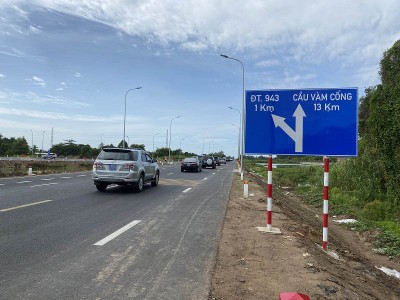 Dự án tuyến nối Quốc lộ 91 và tuyến tránh TP. Long Xuyên (An Giang) vừa được khánh thành, đưa vào hoạt động vào ngày 16/6/2024, với vốn Kl99ok phiên bản mới trên 2.100 tỷ đồng